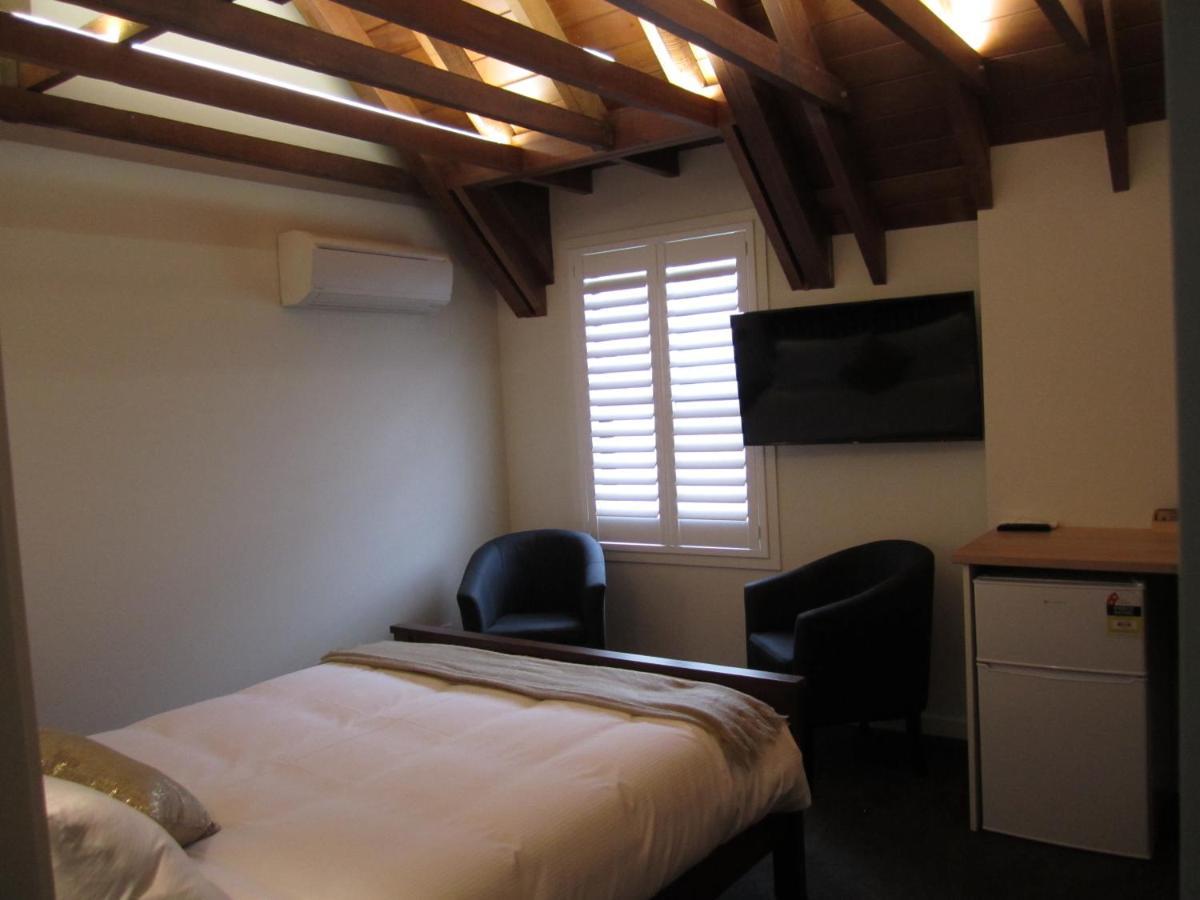 The Stables Inn Dunedin